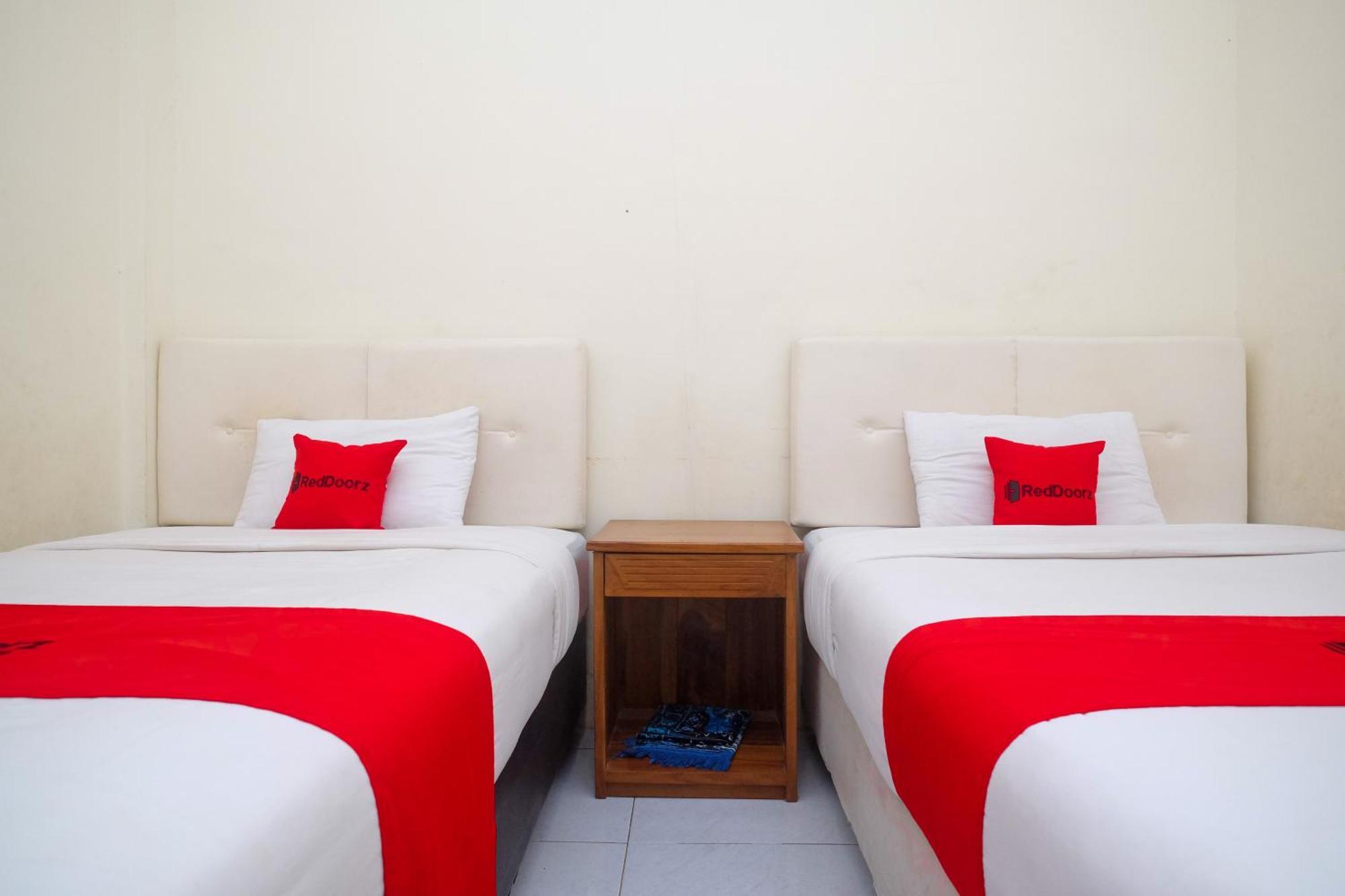 Reddoorz Syariah Near Pakuwon Mall Jogja Kejayan Ngoại thất bức ảnh