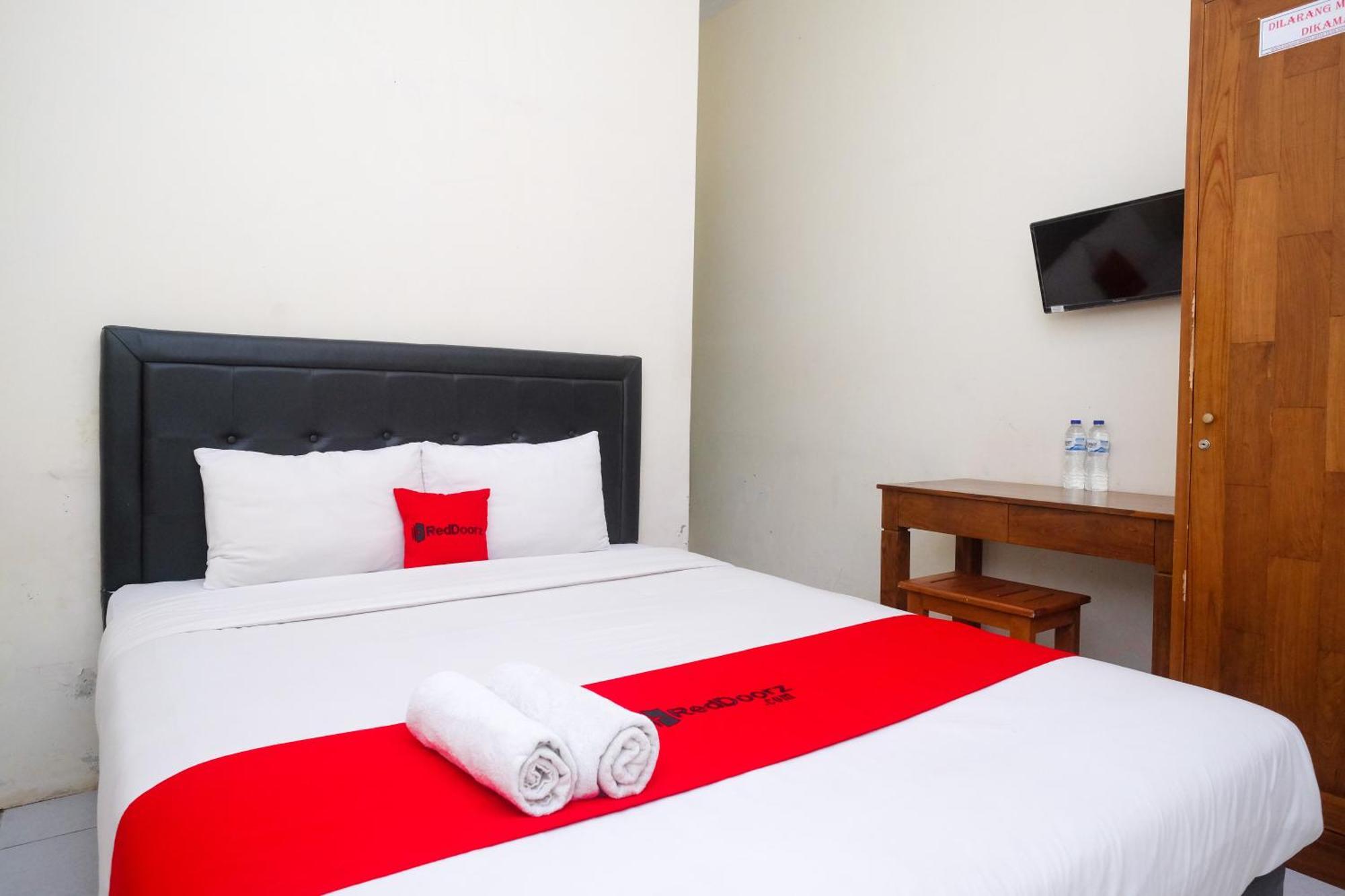 Reddoorz Syariah Near Pakuwon Mall Jogja Kejayan Ngoại thất bức ảnh