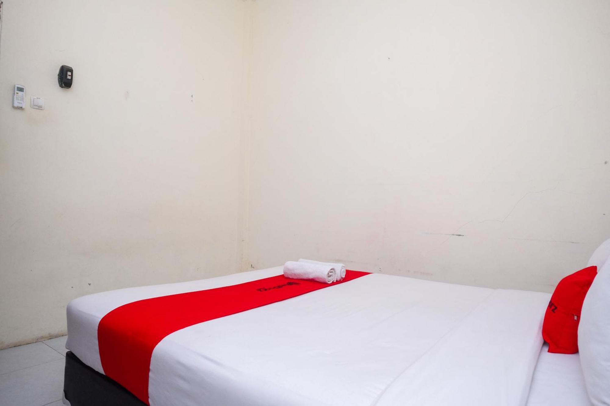Reddoorz Syariah Near Pakuwon Mall Jogja Kejayan Ngoại thất bức ảnh