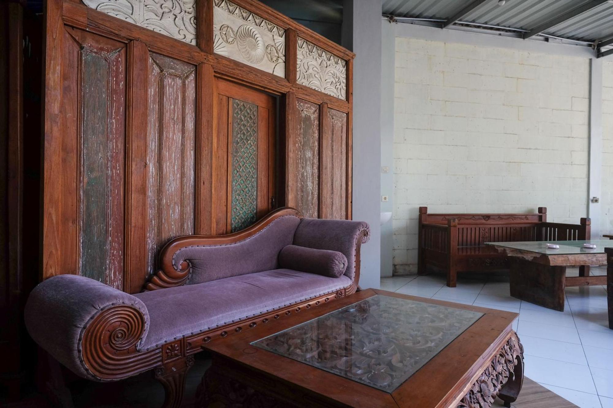 Reddoorz Syariah Near Pakuwon Mall Jogja Kejayan Ngoại thất bức ảnh